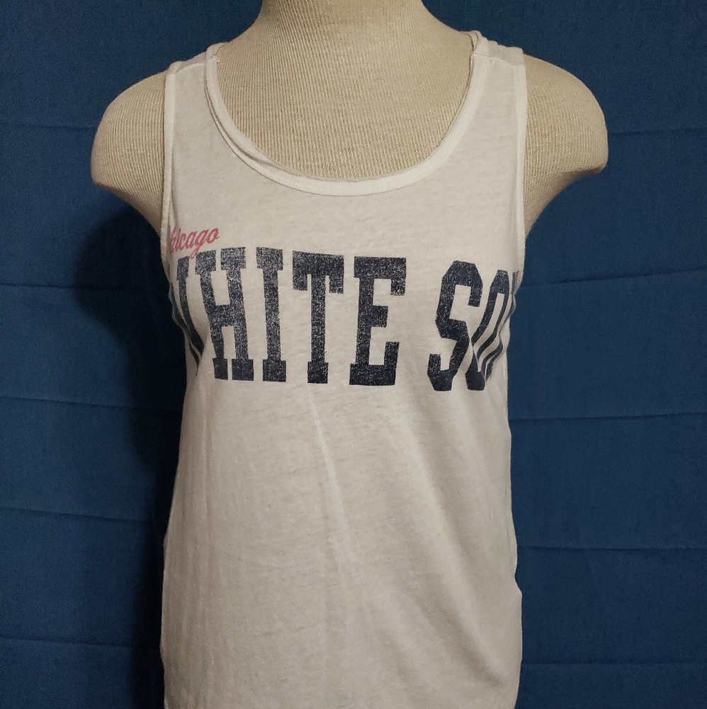 CHICAGO WHITE SOX 4Her tank by Carl Banks